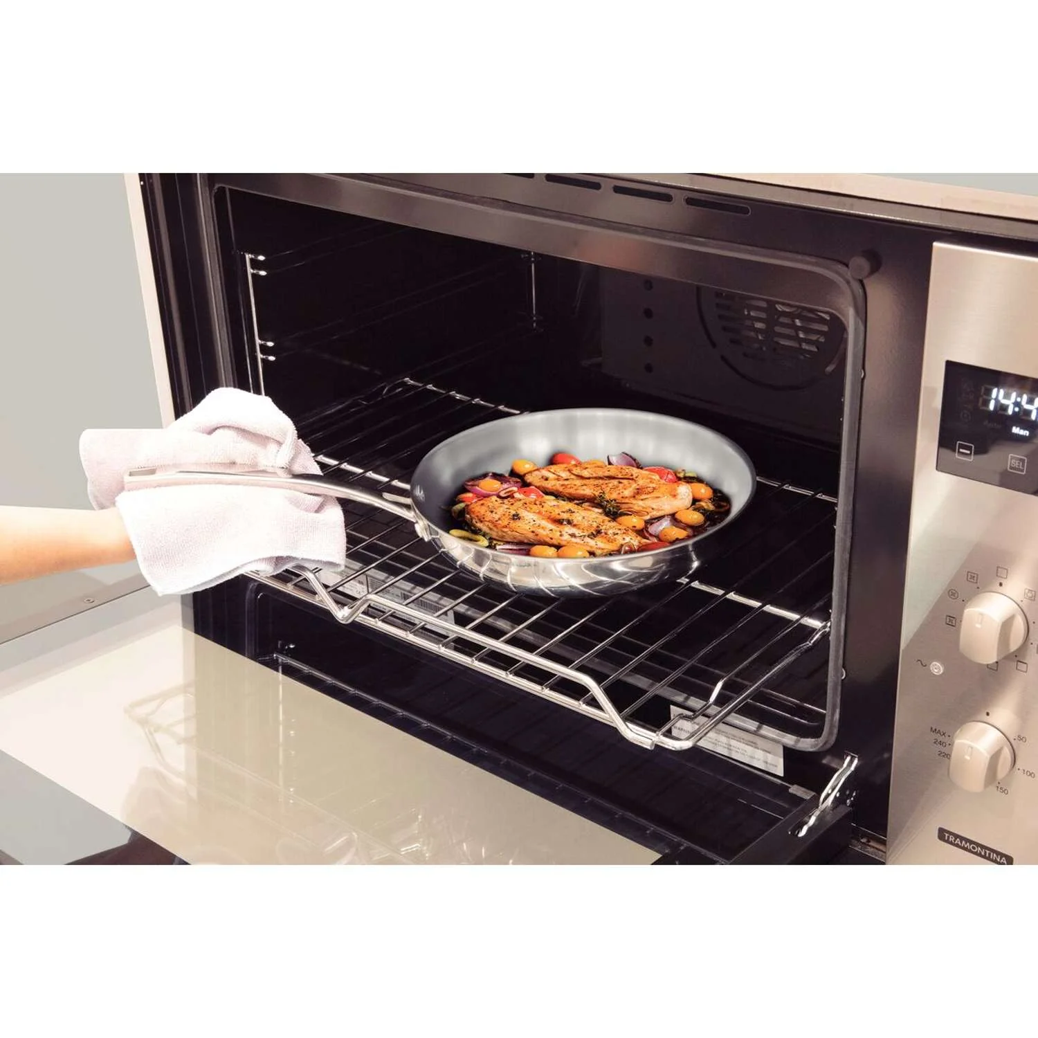 Tramontina Grano 3-Ply Stainless Steel Frying Pan 30cm (3.4l) - Image 5