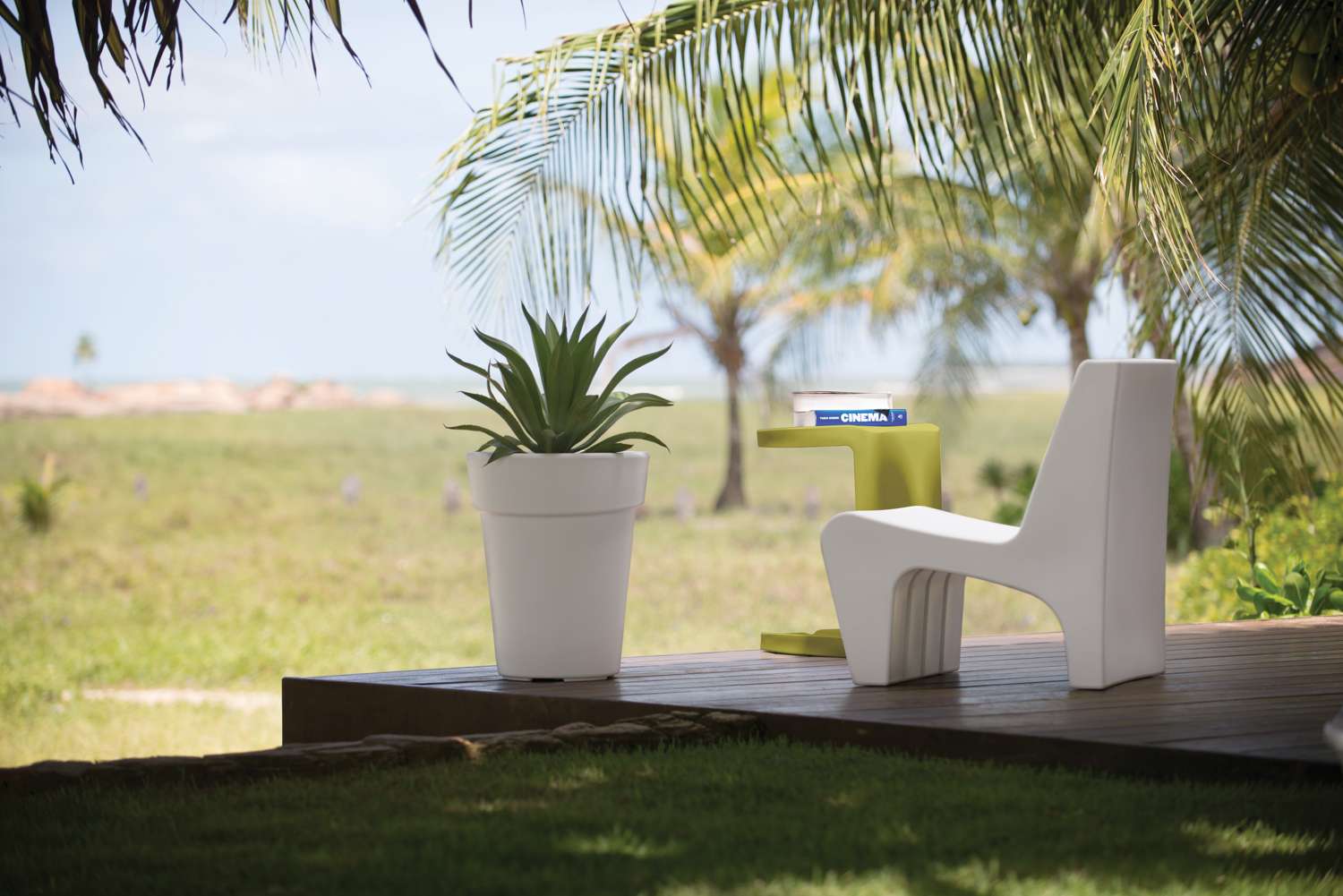 Tramontina Berta 3 Pcs. Polyethylene Lounge Set - Image 7