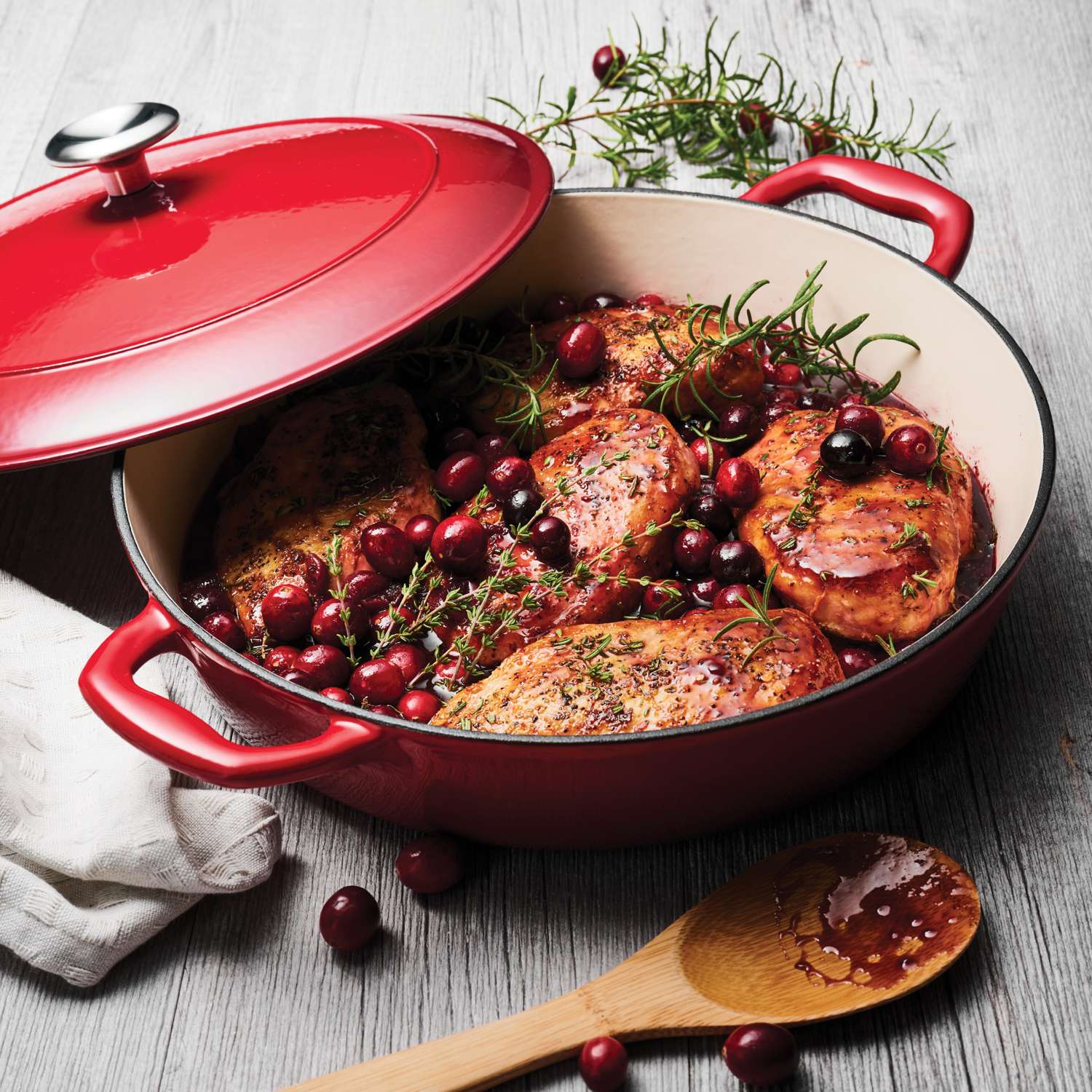 Tramontina Bestow Enamelled Cast Iron Shallow Casserole 30 cm - Red - Image 6