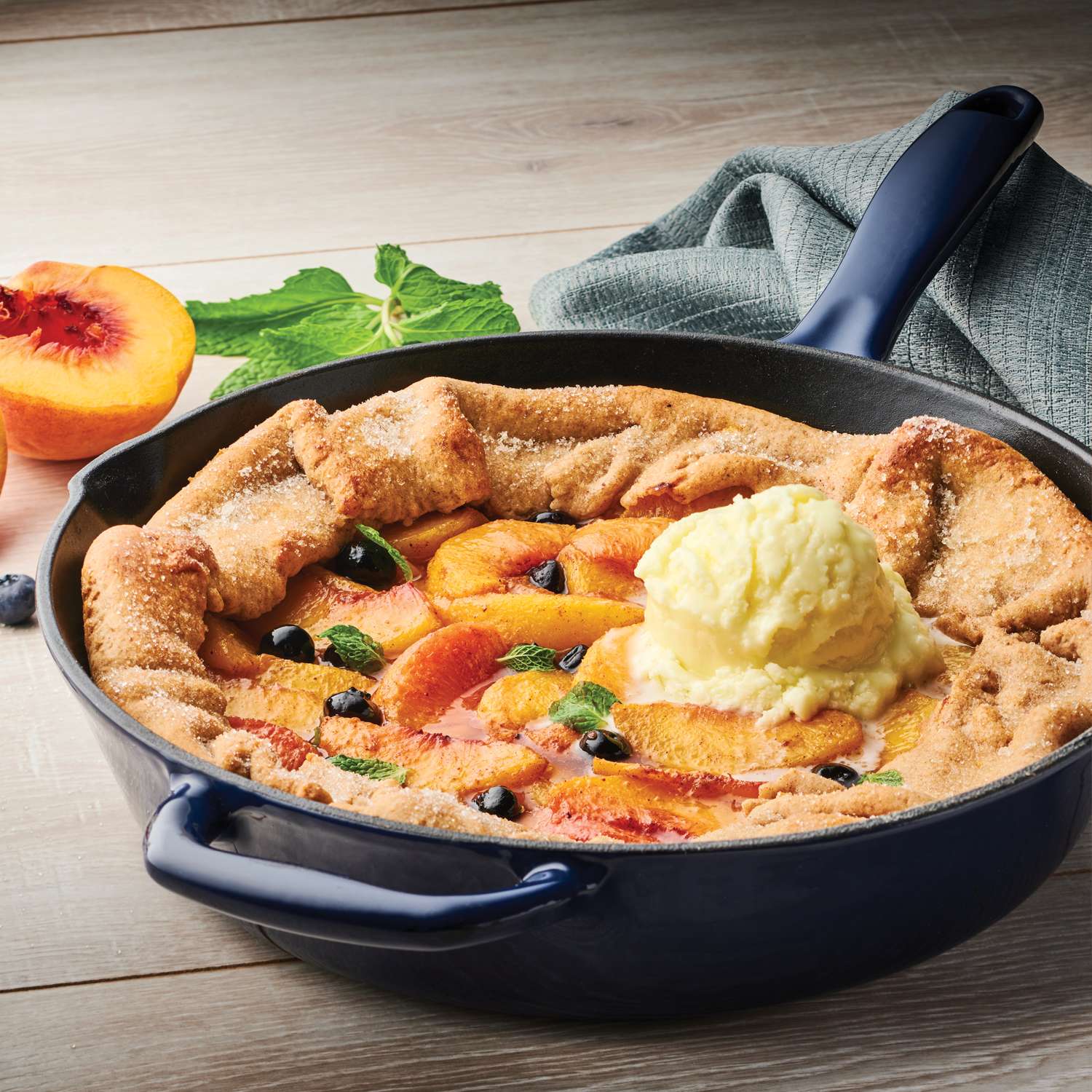 Tramontina Bestow Enamelled Cast Iron Skillet 25 cm - Blue - Image 4