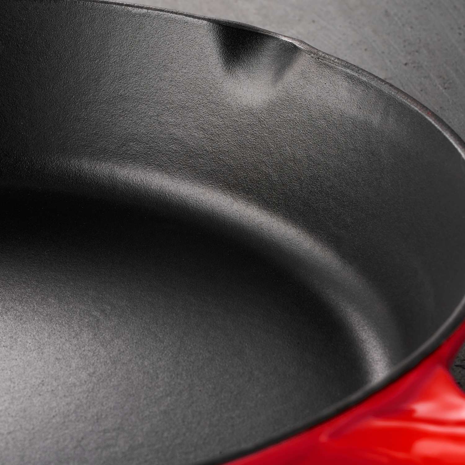 Tramontina Bestow Enamelled Cast Iron Skillet 25 cm - Red - Image 10