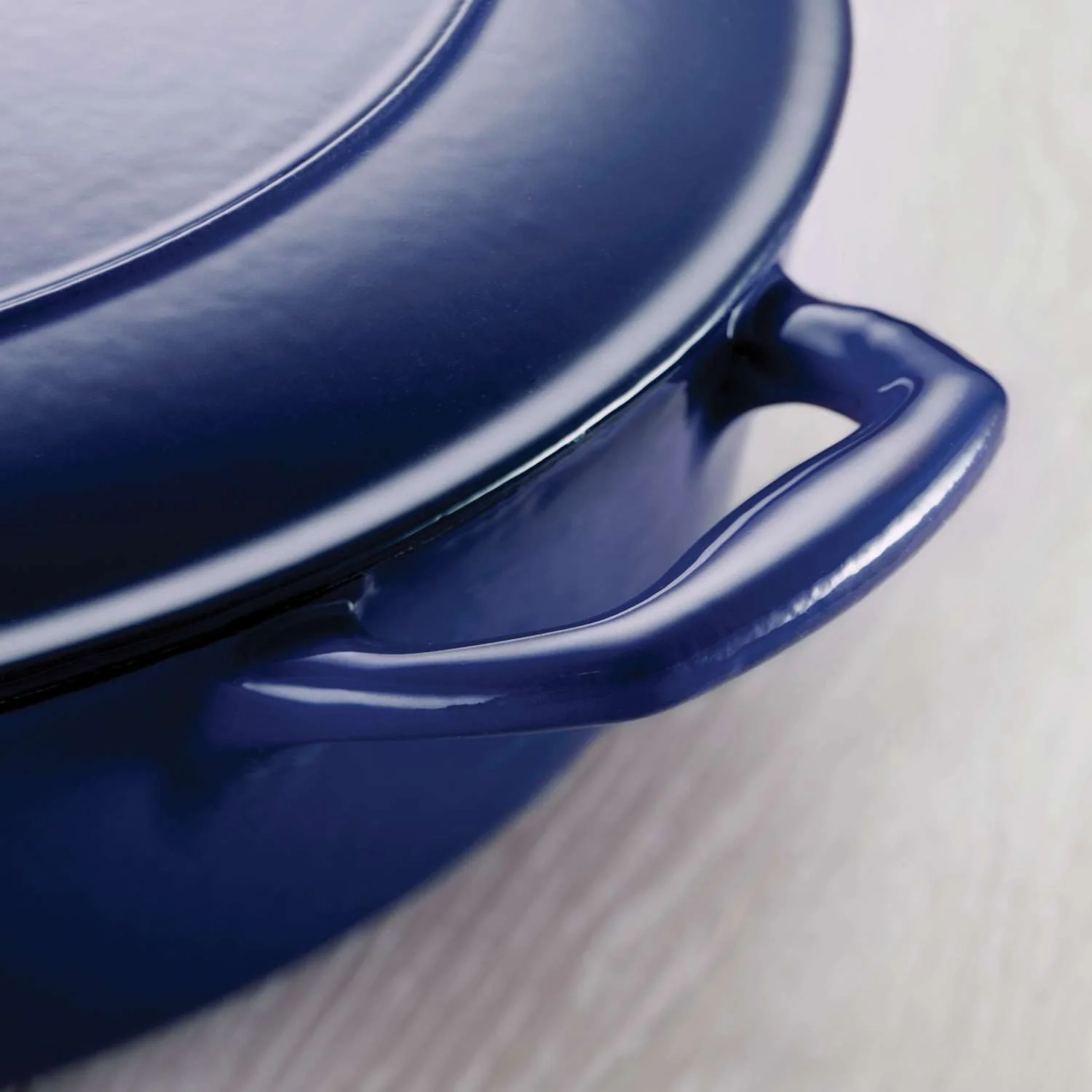 Tramontina Bestow Enamelled Cast Iron Skillet with Lid 30 cm - Blue - Image 5
