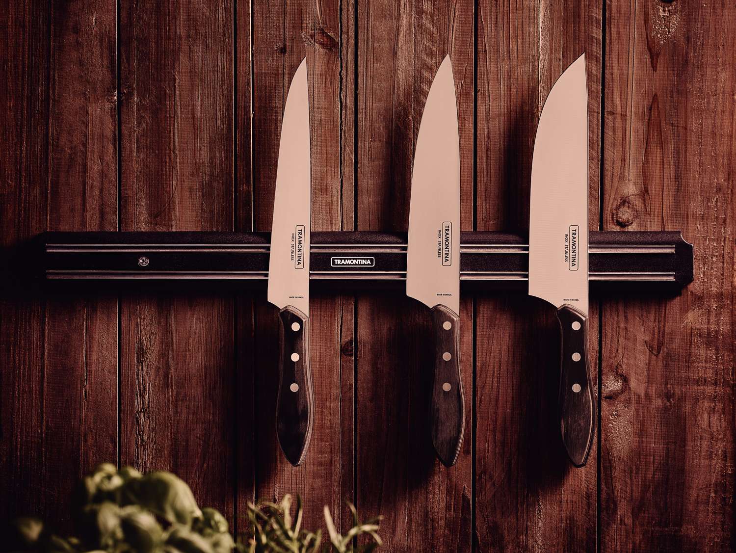 Tramontina Dishwasher-safe Wooden Handle 8" Carving Knife - Image 3