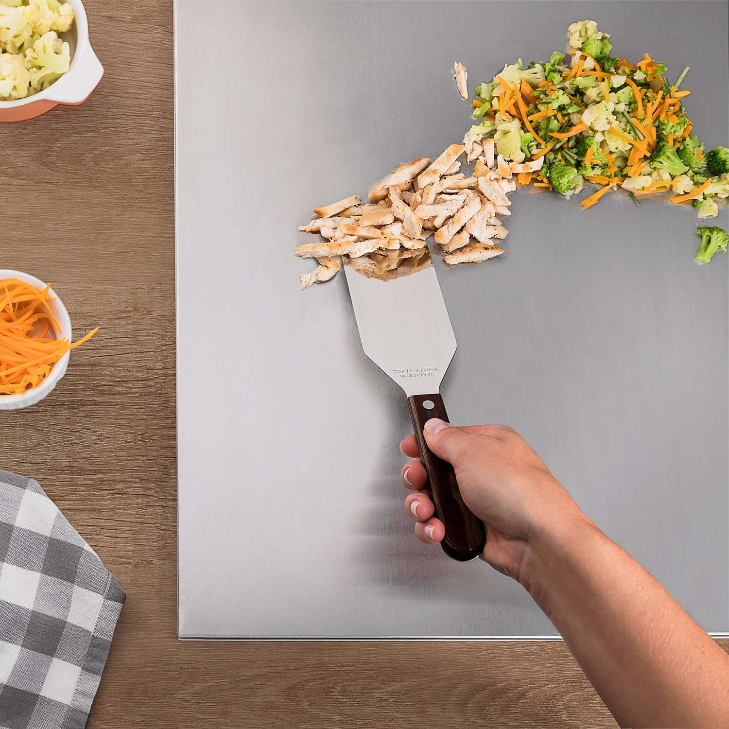 Tramontina Dishwasher-safe Wooden Handle Burger Turner 25.7cm - Image 4
