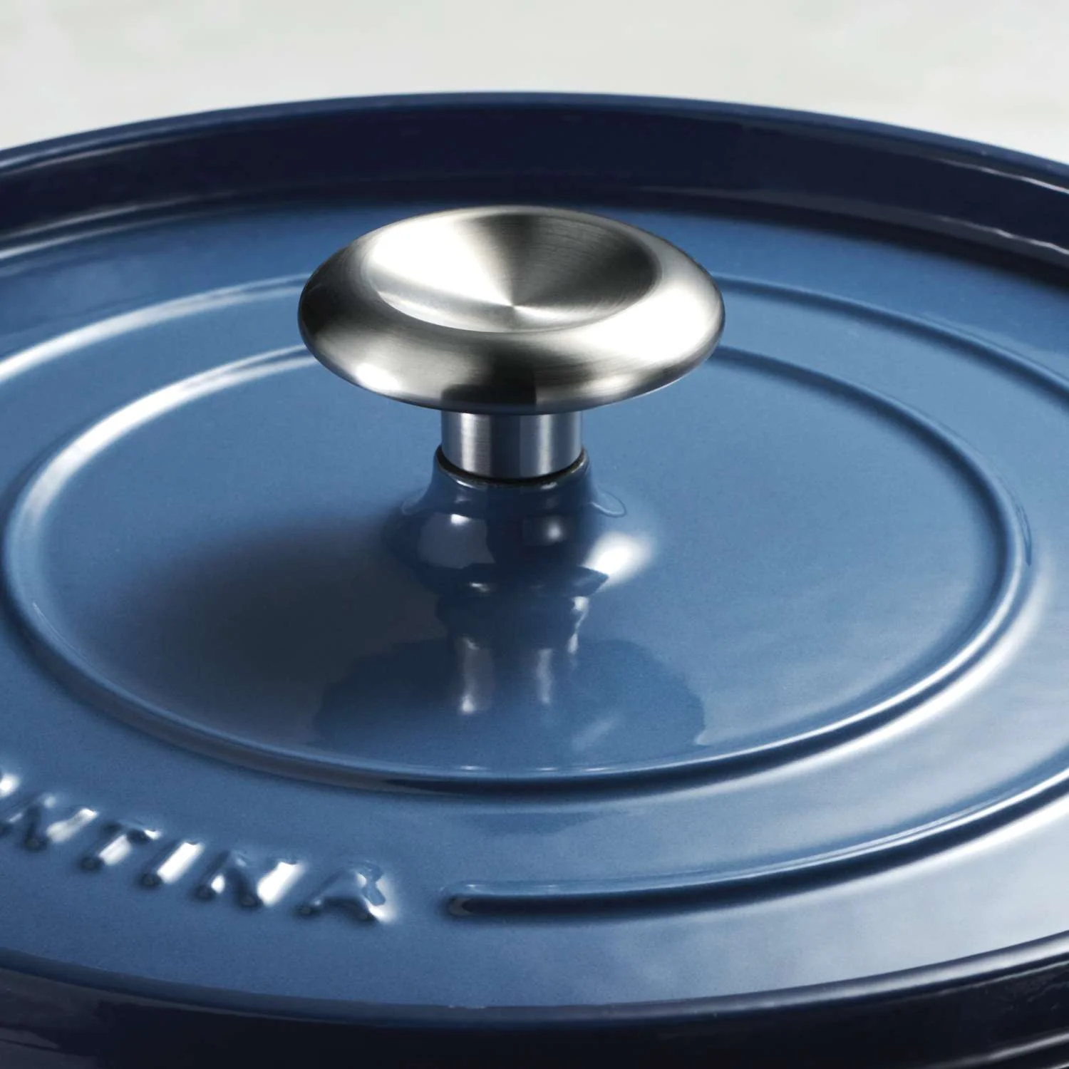 Tramontina Enamelled Cast Iron Casserole 22 cm (Blue) - Image 5