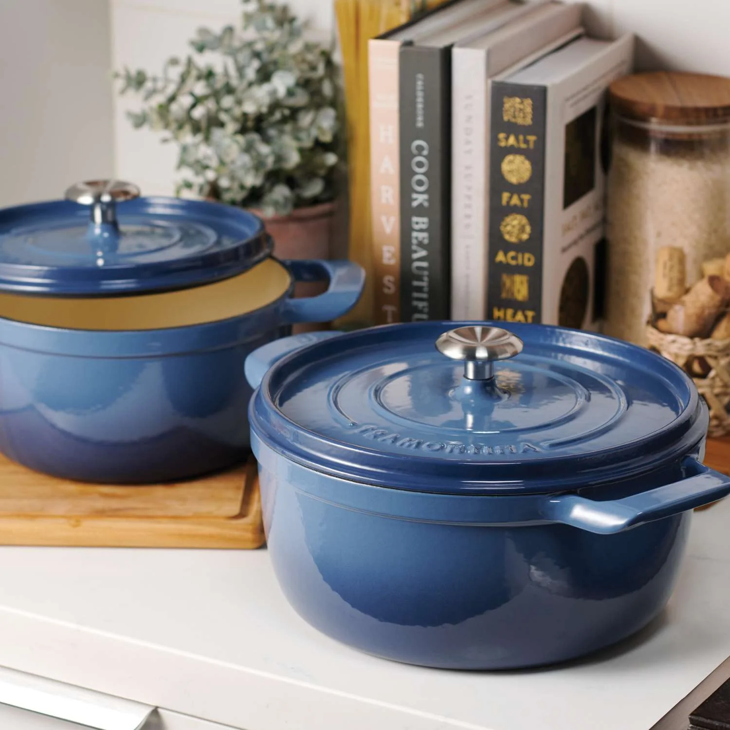 Tramontina Enamelled Cast Iron Casserole 22 cm (Blue) - Image 8