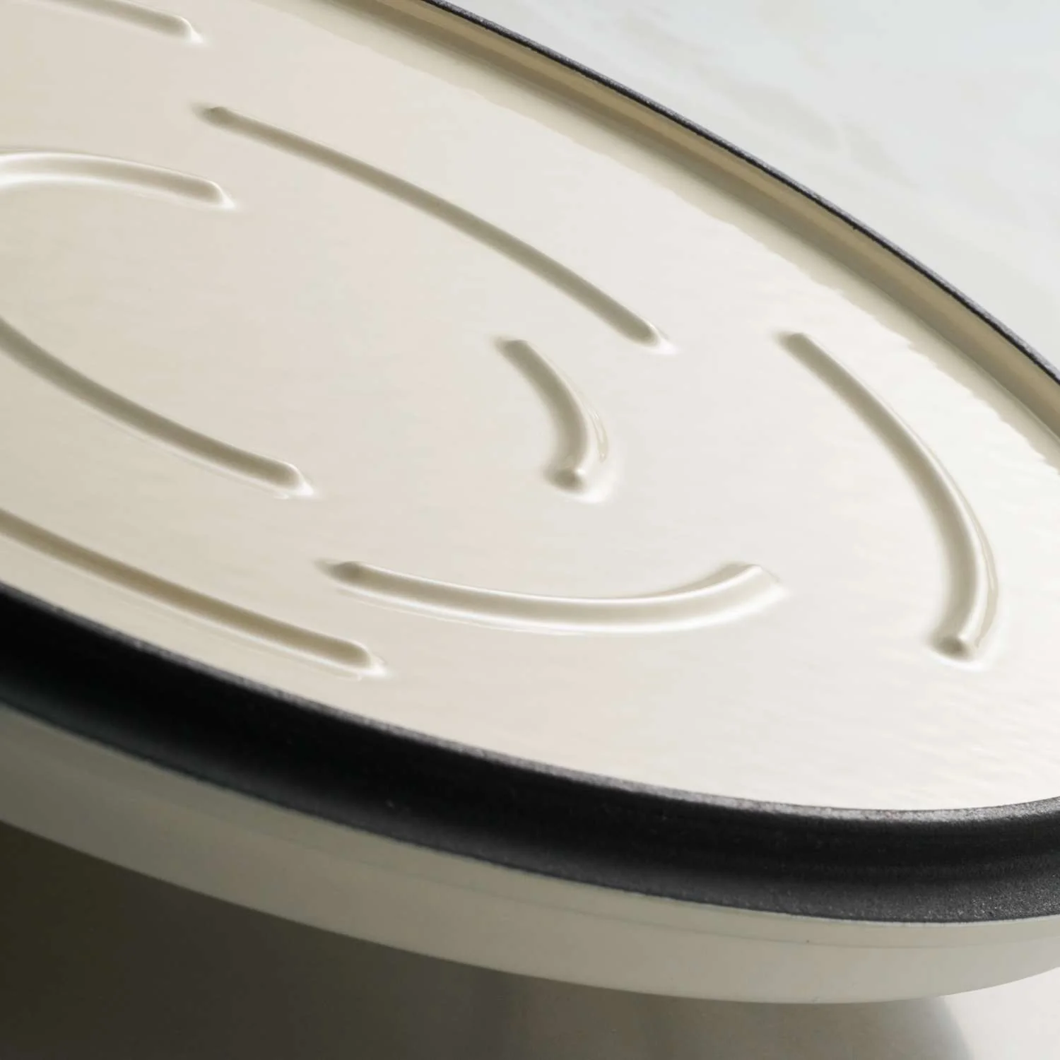 Tramontina Enamelled Cast Iron Casserole 26 cm (White) - Image 7