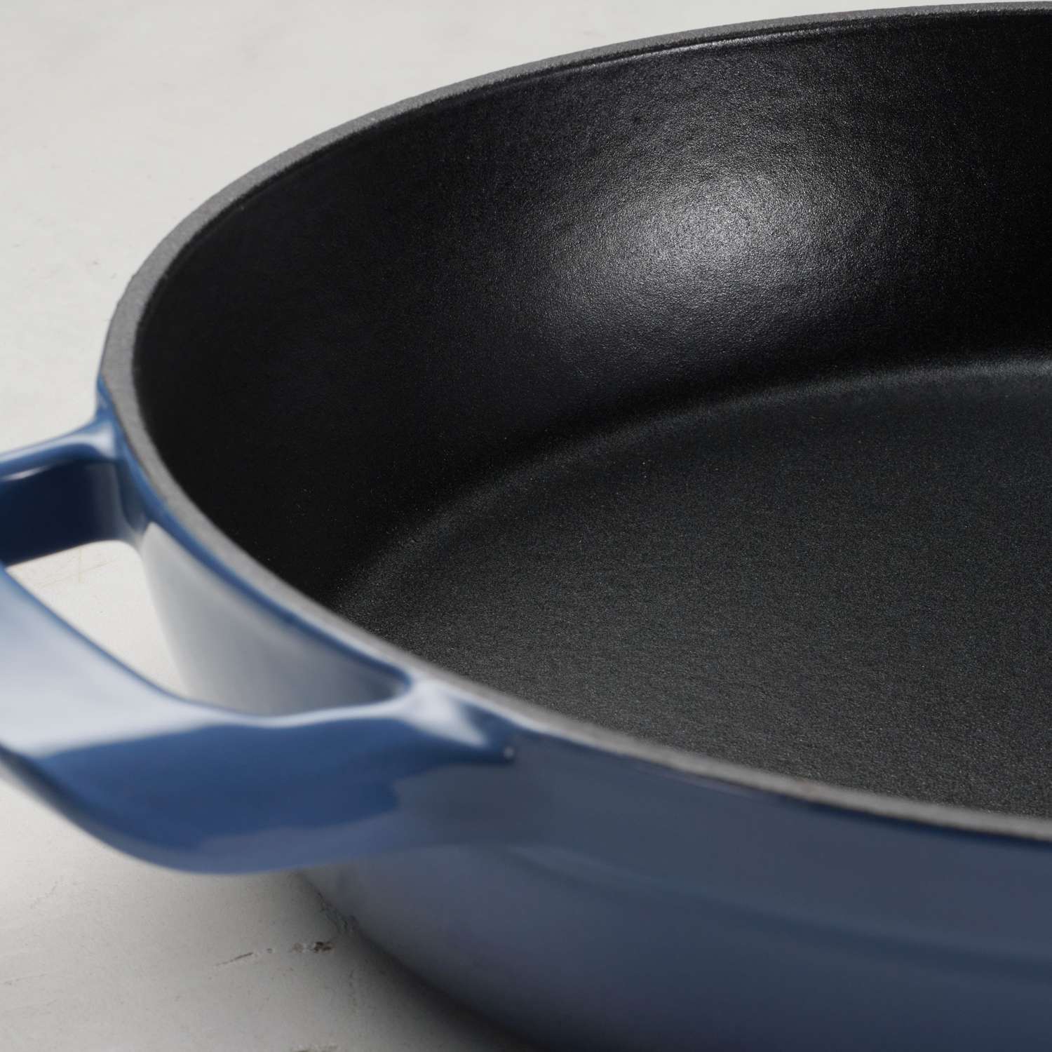 Tramontina Enamelled Cast Iron Saute Pan 30 cm (Blue) - Image 7