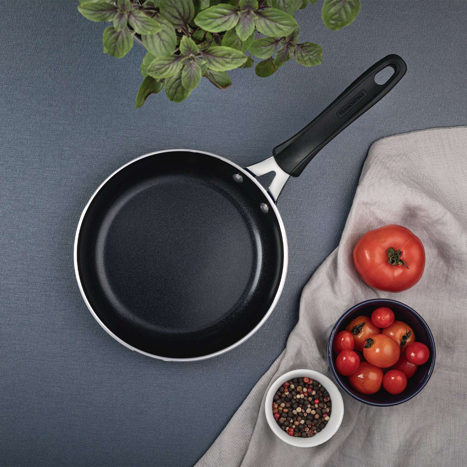Tramontina Induction Ceramic Non-Stick Frying Pan 20 cm (0.9l) - Image 4