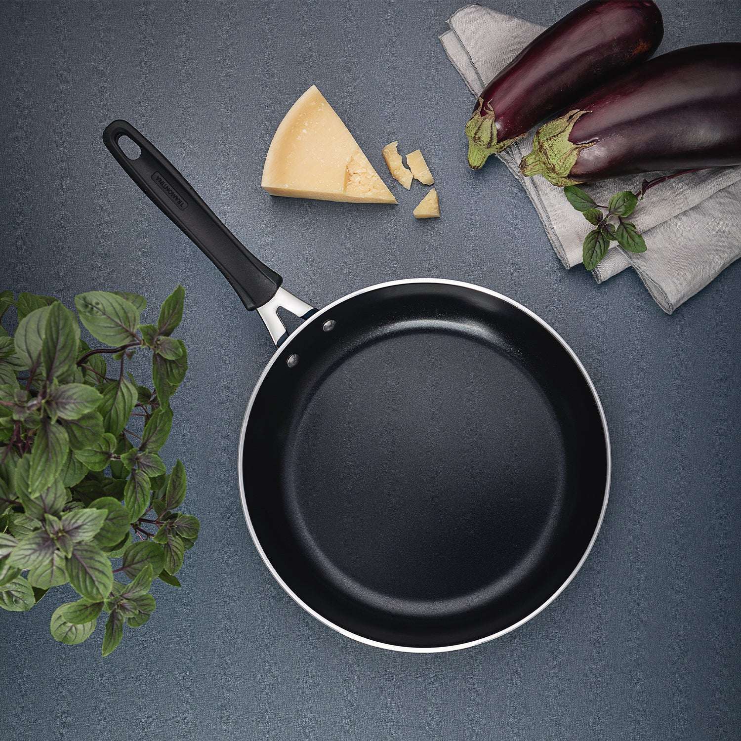 Tramontina Induction Ceramic Non-Stick Frying Pan 24 cm (1.6l) - Image 5