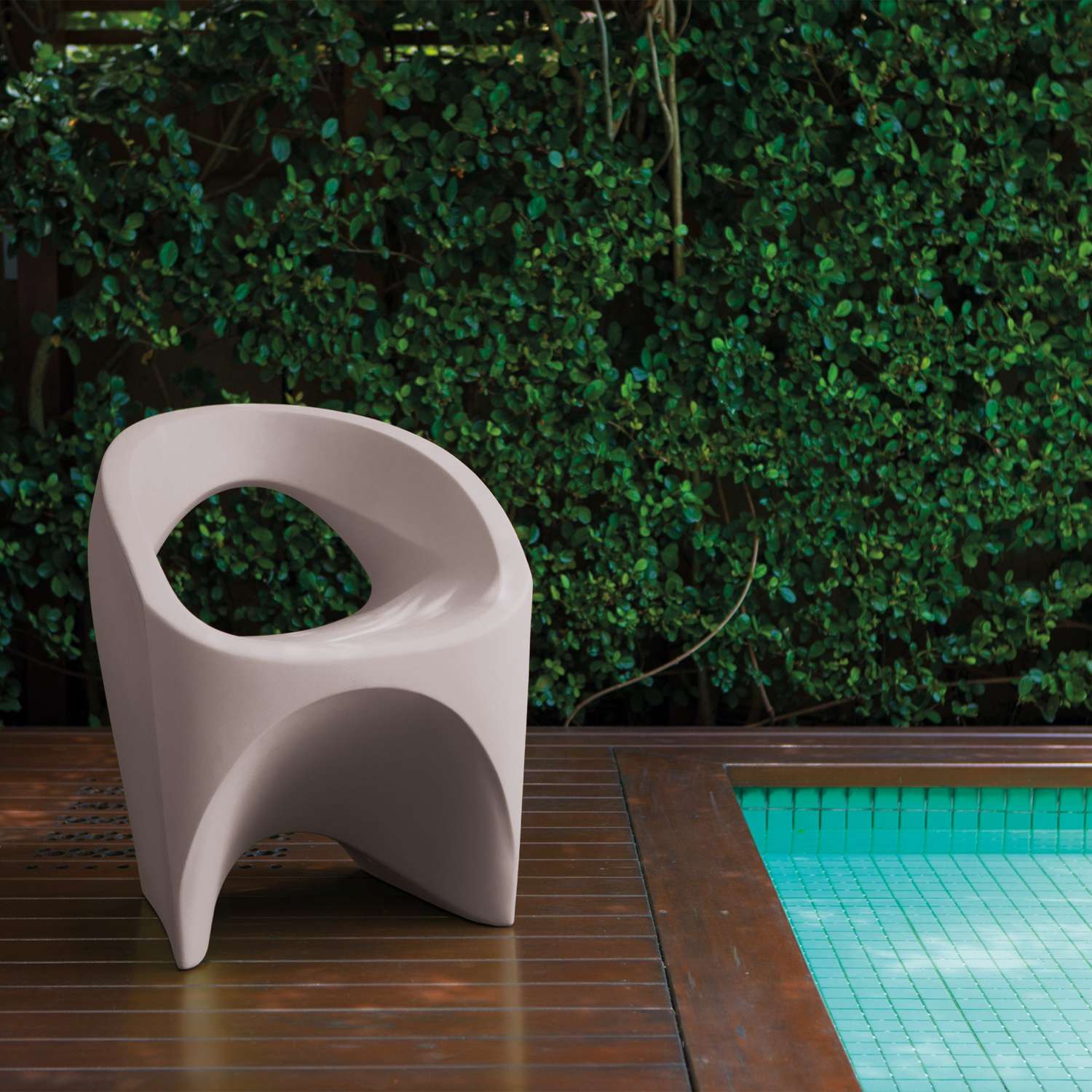 Tramontina Jet Polyethylene Lounge Chair (Grey) - Image 7