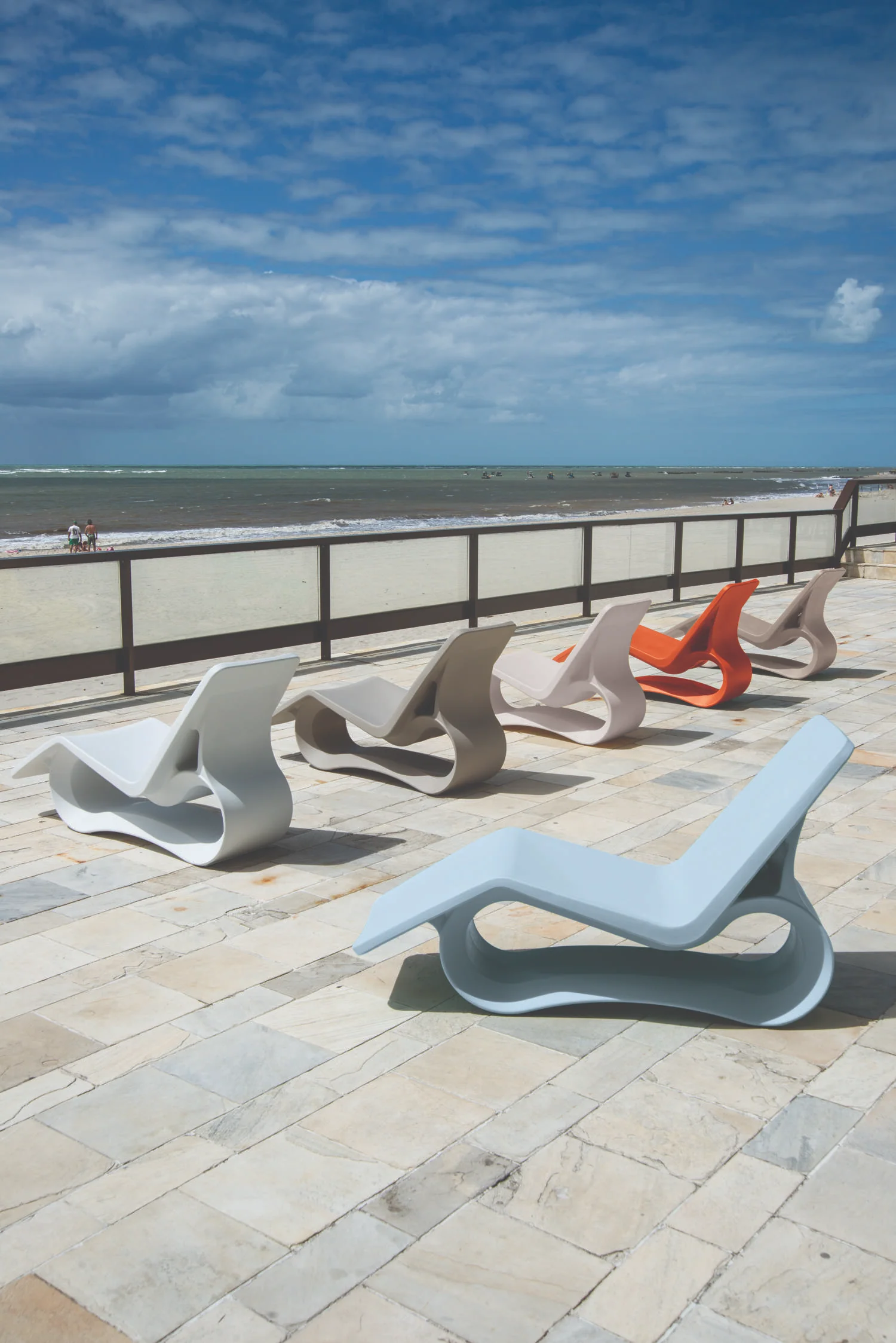 Tramontina Octo Polyethylene Sun Lounger (Grey) - Image 10