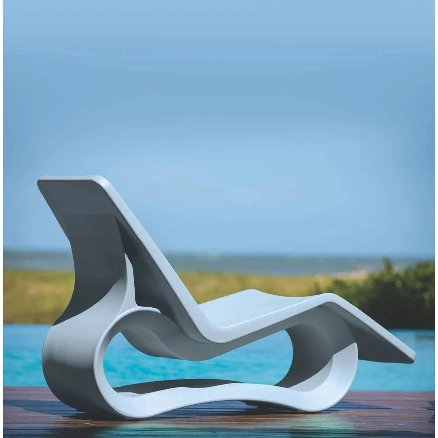 Tramontina Octo Polyethylene Sun Lounger (Light Blue) - Image 6