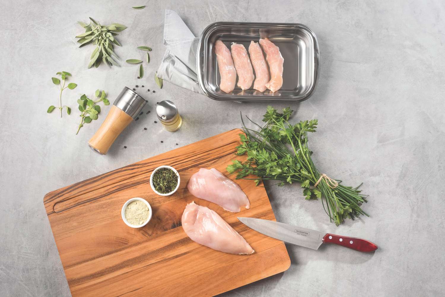 Tramontina Stainless Steel Prep Tray 47.6cm x 31.1cm (5.8 litres) - Image 4