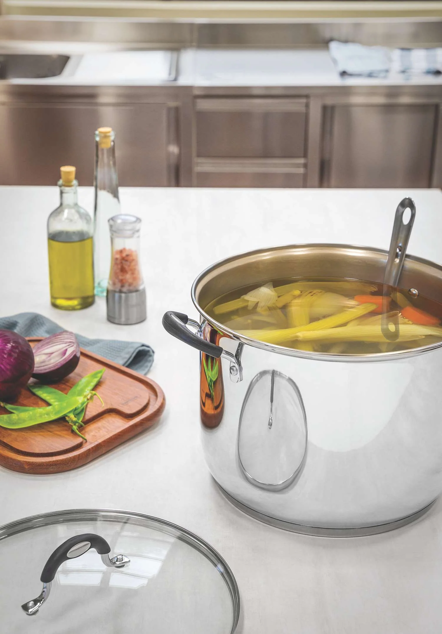 Tramontina Stainless Steel Stock Pot 30cm (15.2l) - Image 3