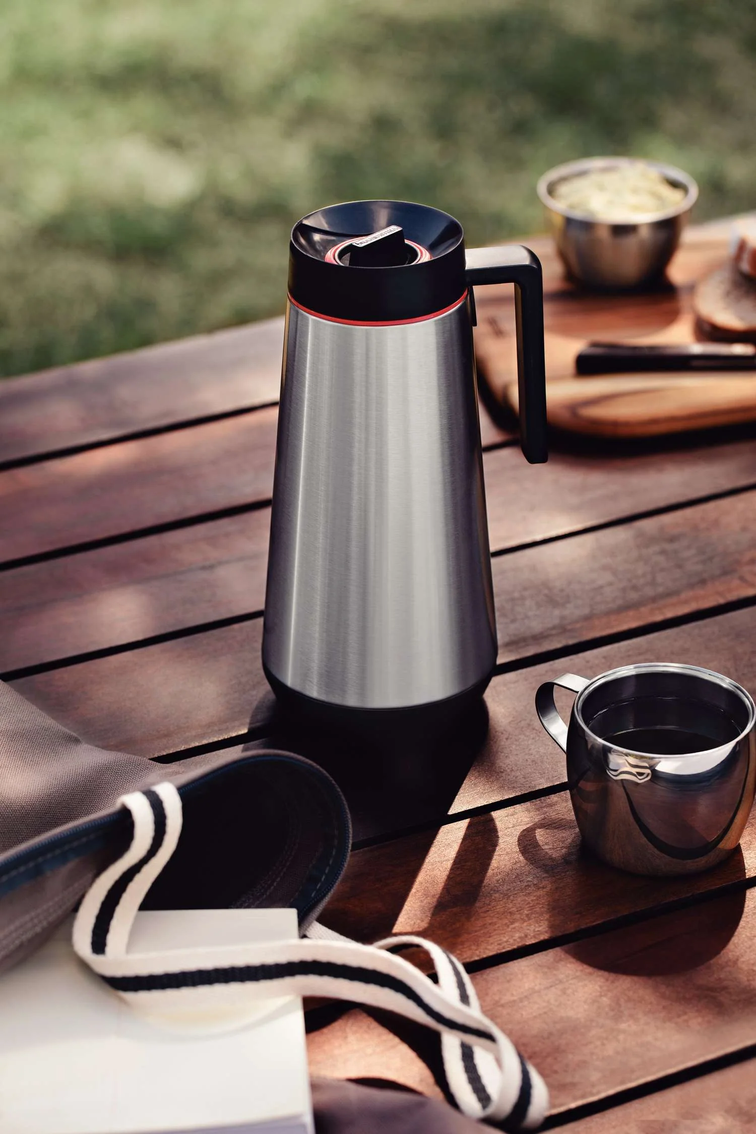 Tramontina Stainless Steel Thermal Flask (Silver, 1.0l) - Image 6