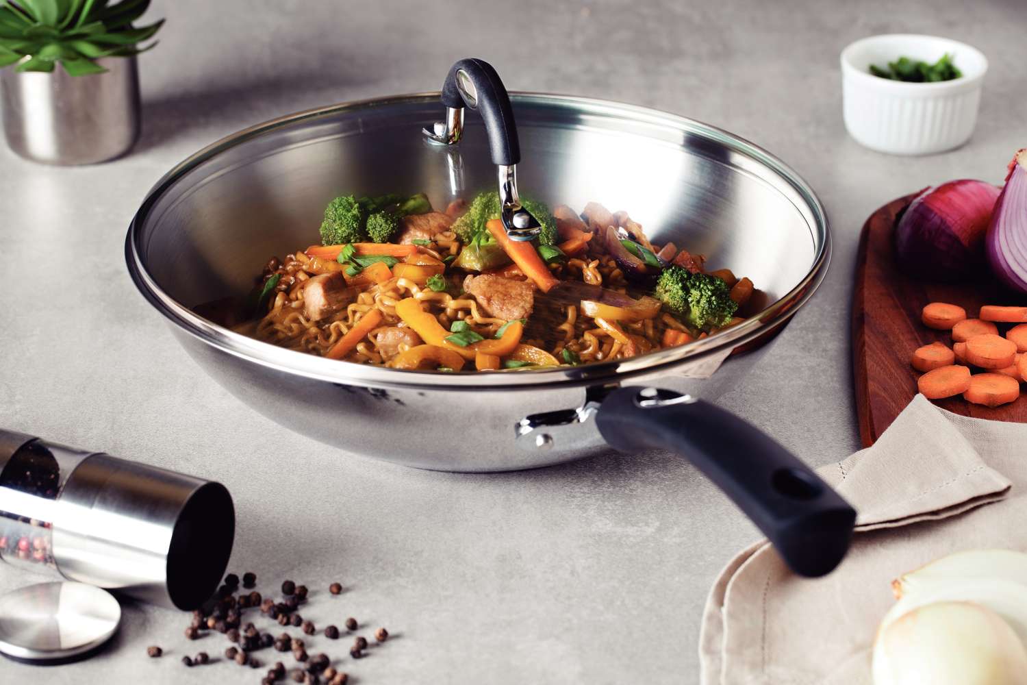 Tramontina Stainless Steel Wok with Glass Lid 28cm (3.3l) - Image 3
