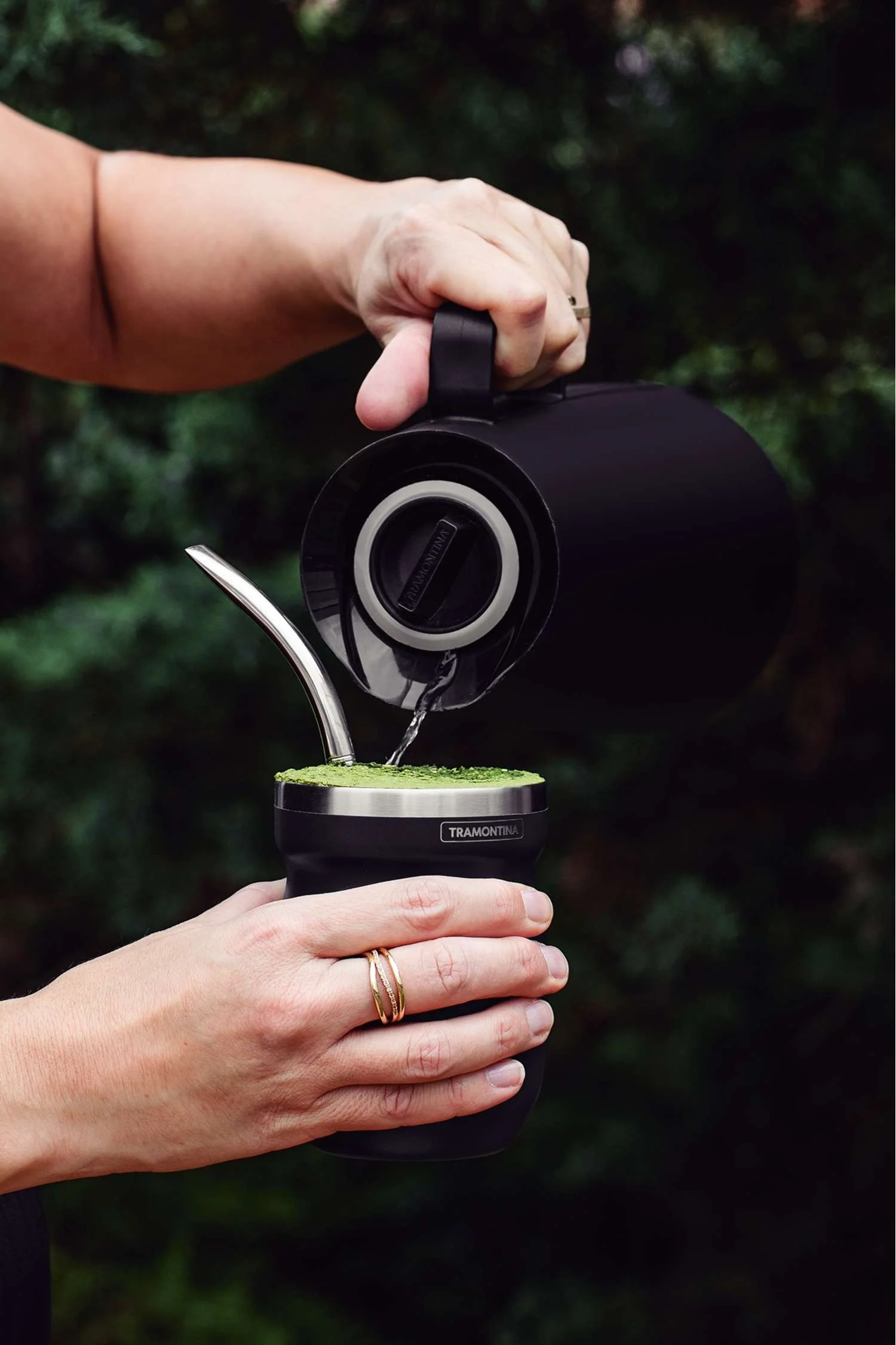 Tramontina Thermal Flask with Interior Glass Container (Black, 1.0l) - Image 10
